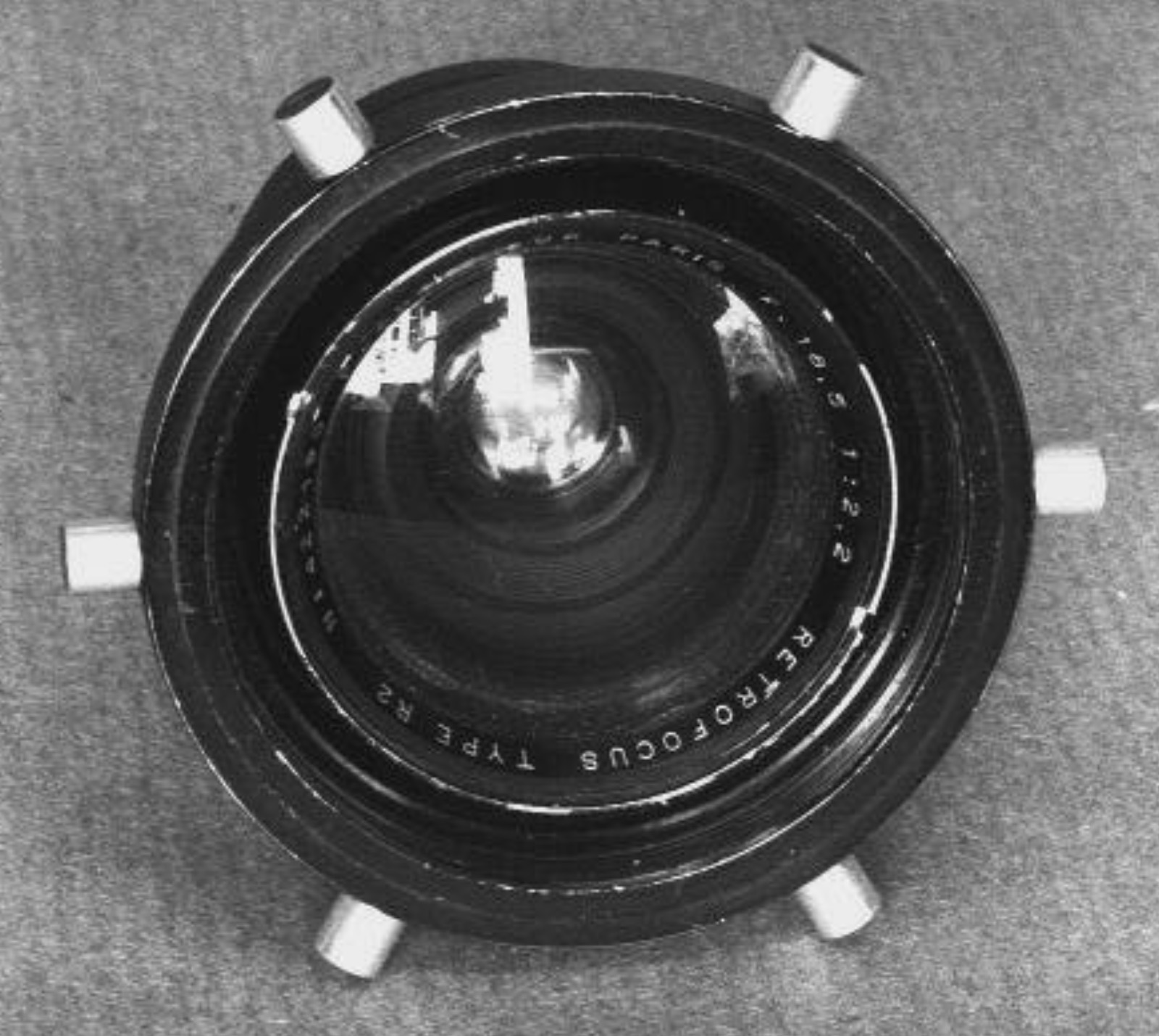 Angénieux R2